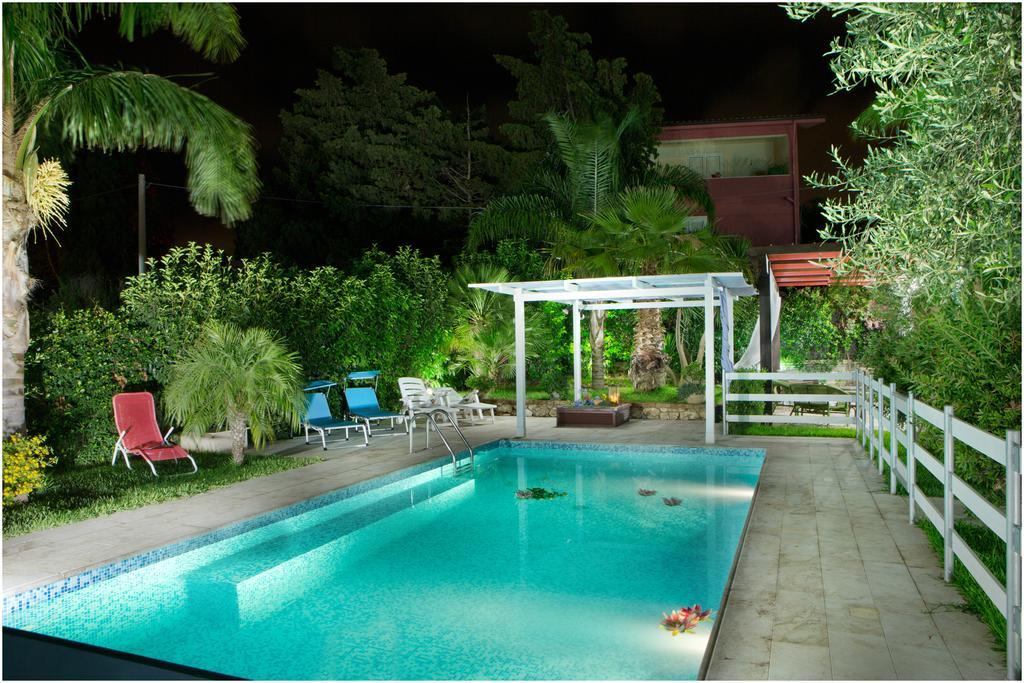Ai Parchi Dei Parrini Bed and Breakfast Partinico Kamer foto