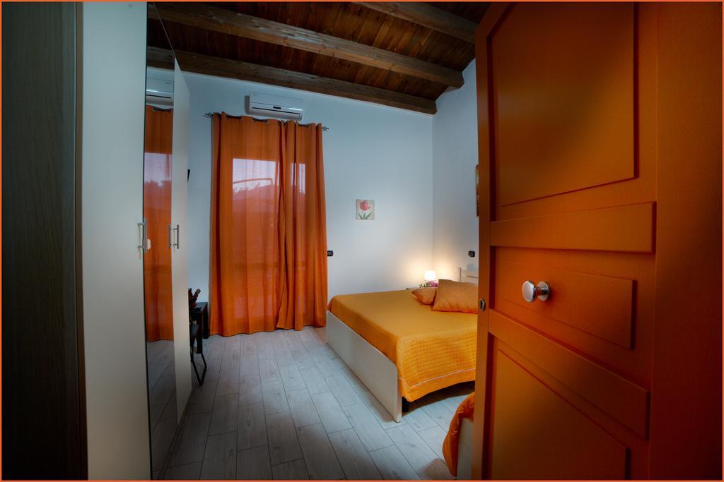 Ai Parchi Dei Parrini Bed and Breakfast Partinico Kamer foto