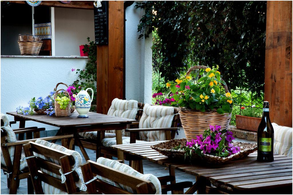 Ai Parchi Dei Parrini Bed and Breakfast Partinico Kamer foto